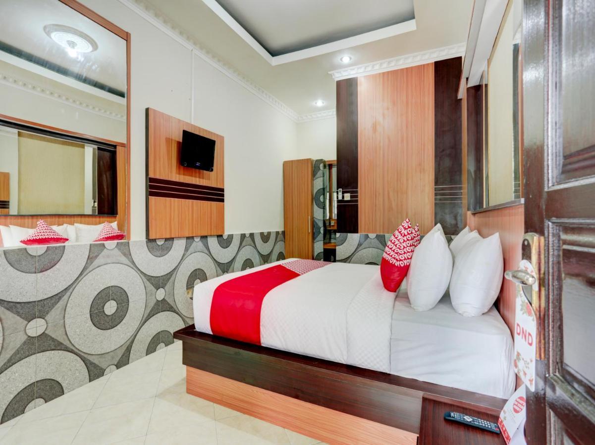 Sempidi Oyo 90131 Liberty Guest House מראה חיצוני תמונה