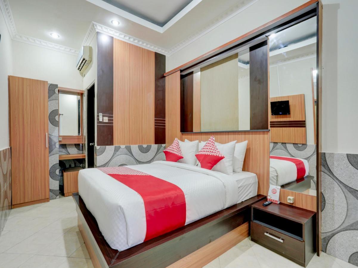 Sempidi Oyo 90131 Liberty Guest House מראה חיצוני תמונה