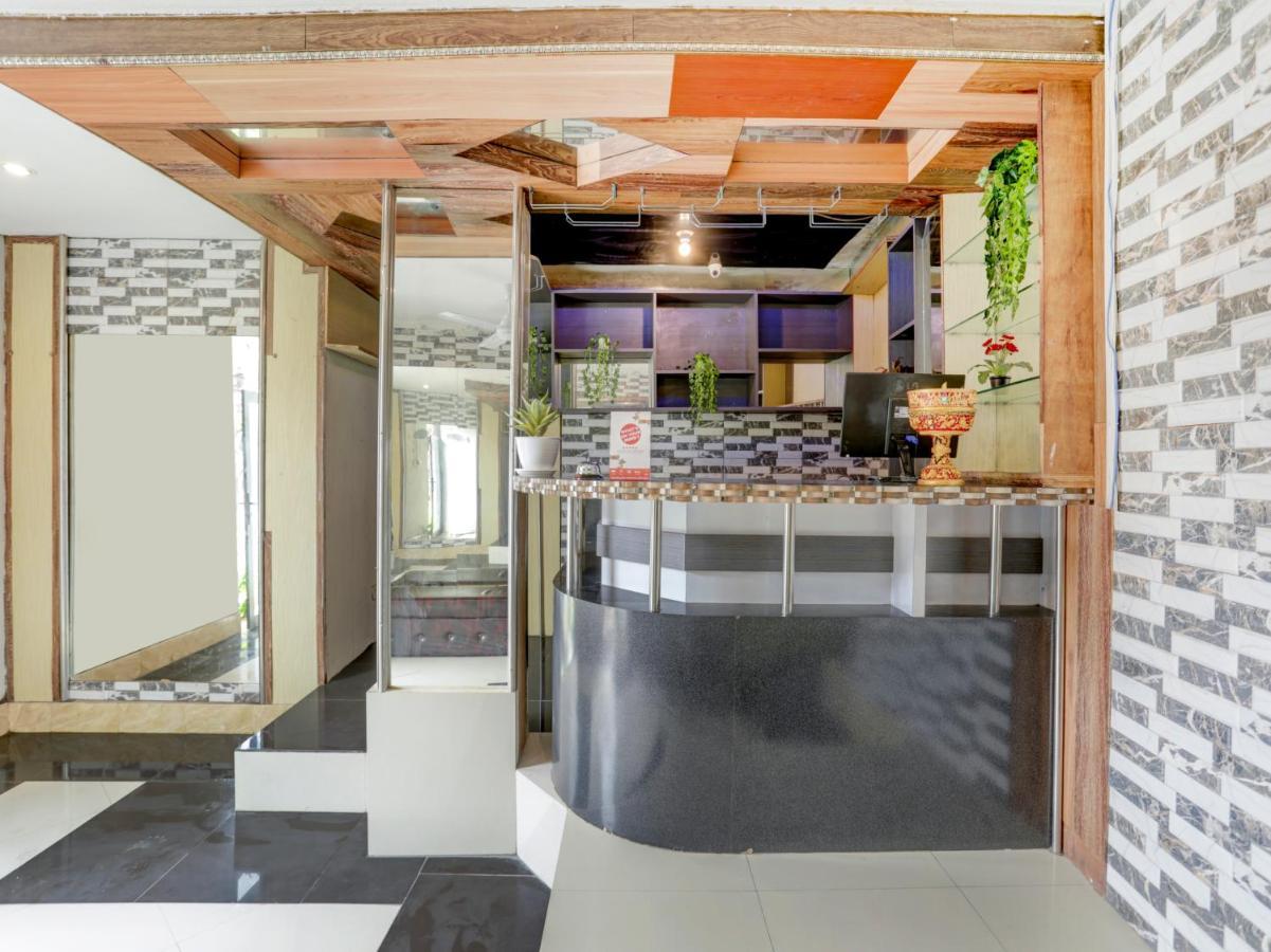 Sempidi Oyo 90131 Liberty Guest House מראה חיצוני תמונה