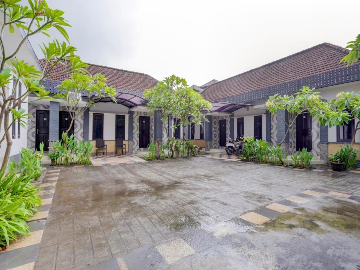 Sempidi Oyo 90131 Liberty Guest House מראה חיצוני תמונה